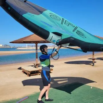 Wing foil and kite foil